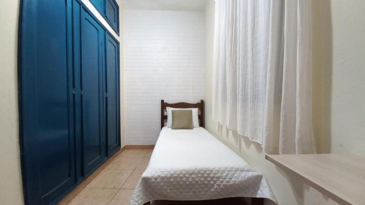 Quarto Individual Em Hospedaria No Centro โอว์โรเปรโต ภายนอก รูปภาพ